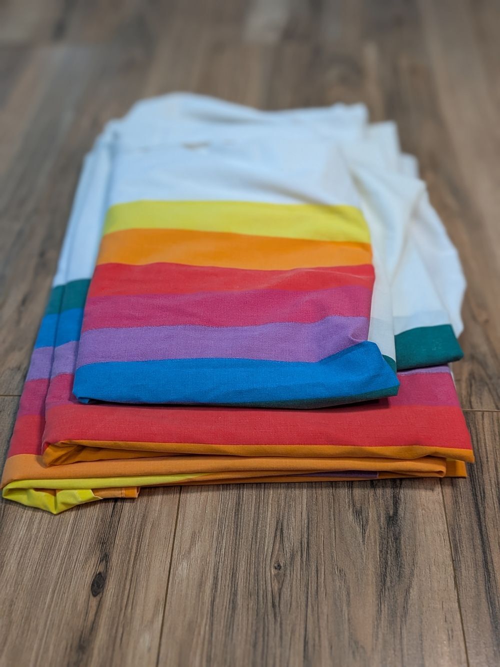 Vintage Wamsutta Rainbow Set of 2 Flat Sheets, 1 Fitted Sheet, Twin